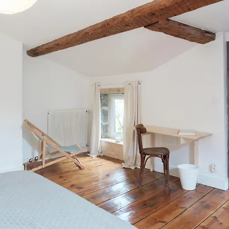 Casa Champgil Hostal *