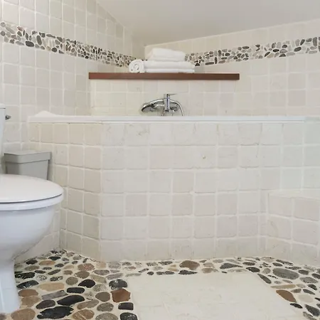 Hostal Casa Champgil *